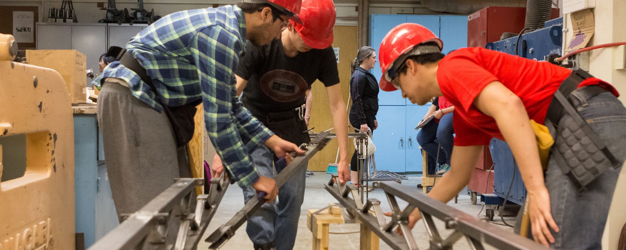 Civil engineering (CEE) student members of the ASCE Steel Bridge