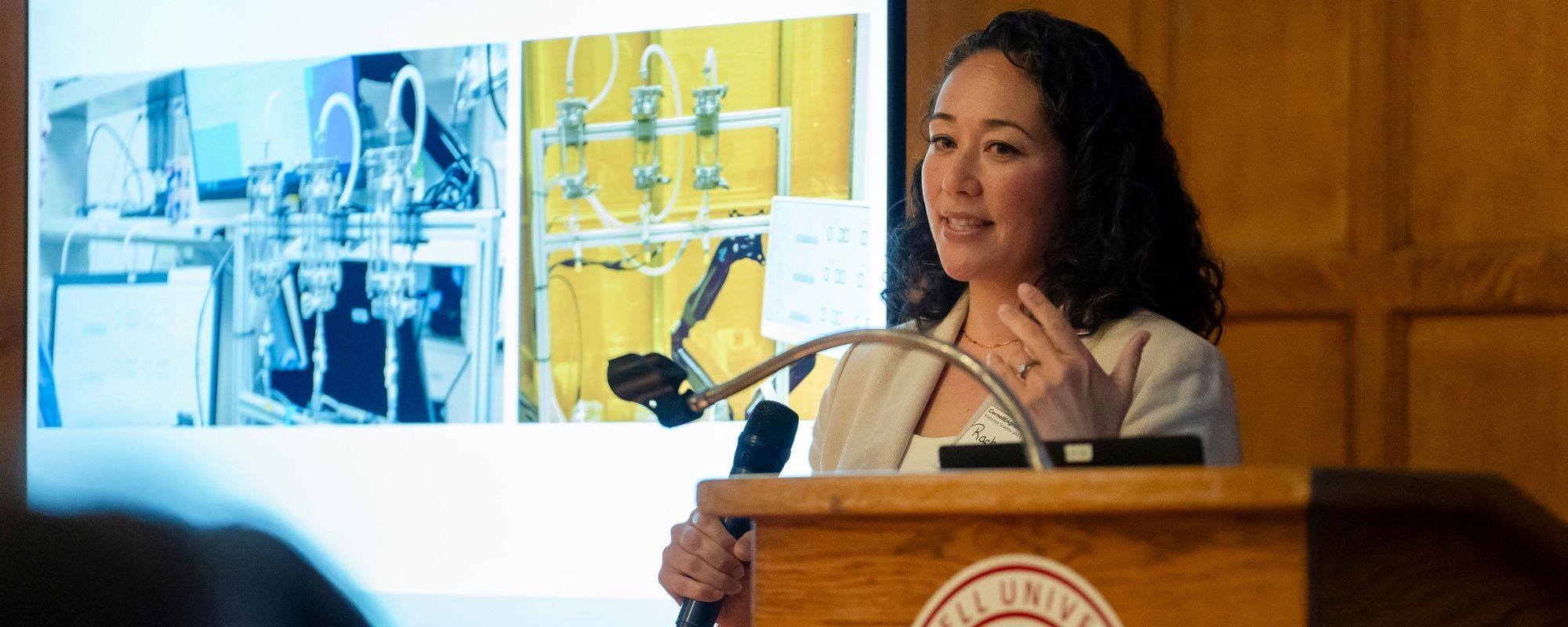 Rachel Dorin giving a keynote speech during the 2025 MSE Distinguished Alumni Awards Gala