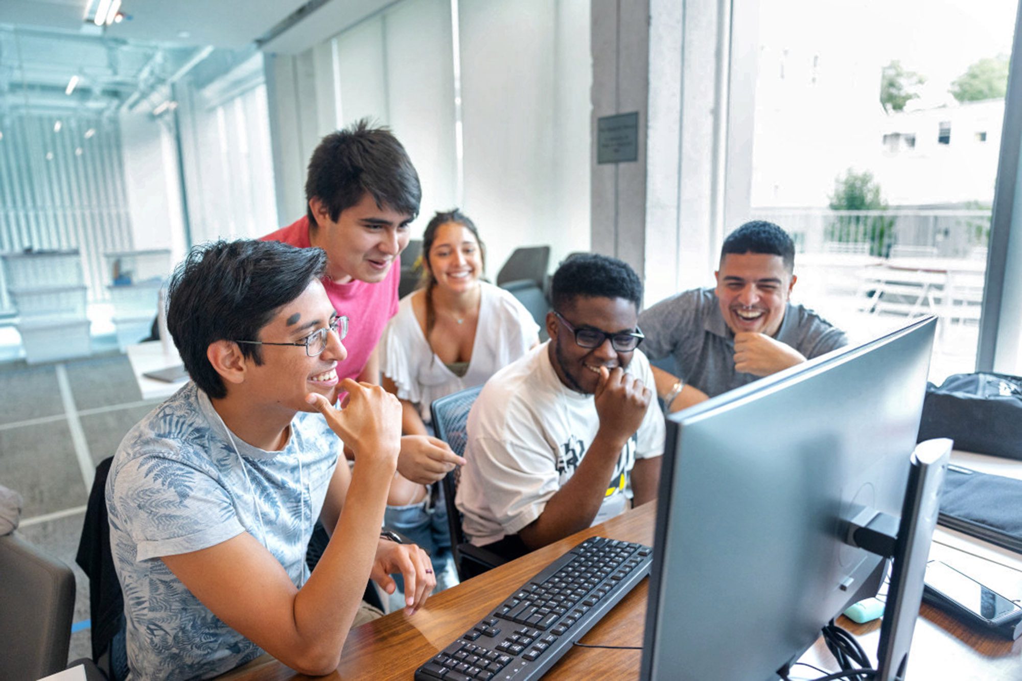 SoNIC students work on building a robotic prototype in Upson Hall.